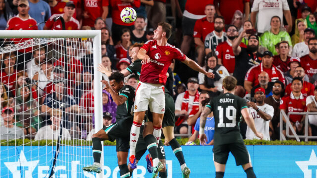 Manchester United s najväčšou pravdepodobnosťou povoľuje profesionálnu záložníkovú dovolenku uprostred dohody o nepredvídateľnosti 

