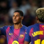 Marcus Rashford oslavuje strelenie štvrtého gólu svojho tímu počas zápasu MD3 fázy Ligy majstrov UEFA 2025/26 medzi FC Barcelona a Olympiacos FC.