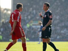 Mark Clattenburg priznáva „Všetky veľké možnosti vstúpili do Liverpoolovej láskavosti“ v jednom obleku, ktorý si želá, aby mohol ešte raz rozhodovať Mark Clattenburg opísal svoj prvý Merseyside Derby ako najhorší rozhodujúci výkon svojej desaťročnej kariéry