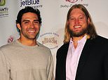 Mark Sanchez vzdáva psychologickú poctu Nickovi Mangoldovi po smrti bývalého Mark Sanchez vzdáva psychologickú poctu Nickovi Mangoldovi po smrti bývalého spoluhráča vo veku 41 rokov... keď čaká na test kvôli hádke s motoristom