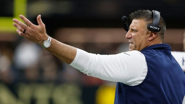 Mike Vrabel slzy NFL pôsobia 

