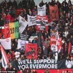 Fanúšikovia Manchestru United dostali pred Vianocami k dispozícii niekoľko zápasov v strede týždňa