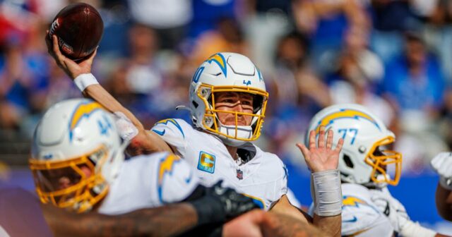 Nabíjačky bojujú o ochranu Justina Herberta. Dá sa problém vyriešiť? 

