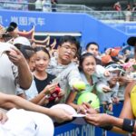 Naomi Osaka zverejňuje „psychologický“ boj, keď porazí teplý, aby vyhral vo Wuhane