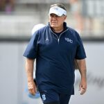 Bill Belichick mal popoludnie, aby zabudol, pretože jeho dechtové päty boli zničené Clemson Tigers