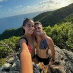 Nathan Cleary prezradil, že Mary Fowler urobí „šialený útek“, aby ho dostihla tento víkend v Liverpoole, keď Austrália nastúpi proti Anglicku v druhom teste popola v Rugby League.