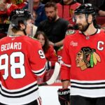 Nick Foligno z Blackhawks odchádza na detskú chirurgickú liečbu
