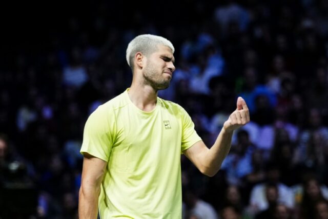 'No-feeling' Alcaraz vyradený z Paris Masters Download app from appStore
