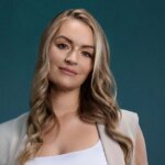 Moderátorka TNT Sports Laura Woods počas fázy MD1 zápasu Ligy majstrov UEFA 2025/26 medzi Liverpool FC a Atletico de Madrid na Anfielde 17. septembra 2025 v Liverpoole v Anglicku.