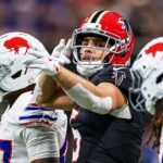 Ochrana sokolov riadi Josh Allen v pondelok večer výdavky