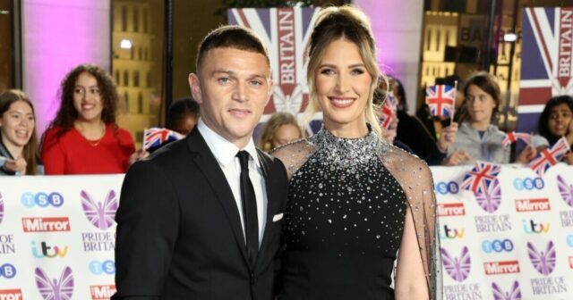 Oddelený manžel / manželka Anglicka Celebrity zostala vystrašená, keď sa lupiči Target ₤ 2M Estate | Futbal | Športová aktivita 

