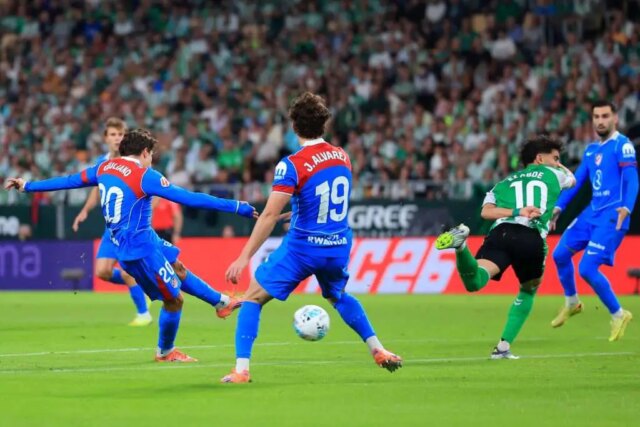 Oficiálne: Vyhlásený hráč mesiaca október Atlética Madrid Oficiálne: Vyhlásený hráč mesiaca október Atlética Madrid