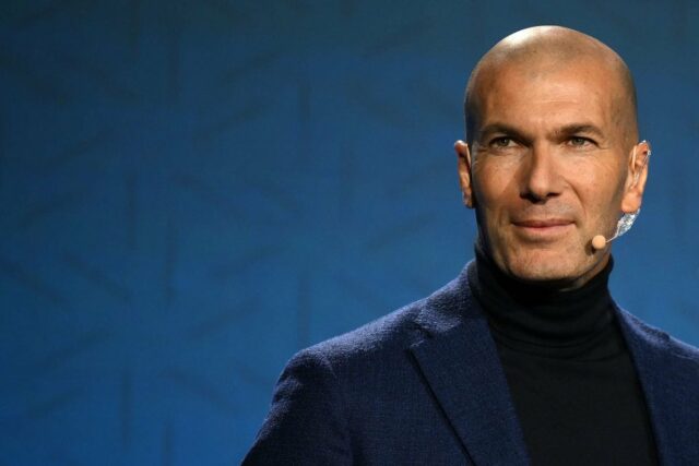 Opakovanie Zinédine Zidane musia prevziať kontrolu nad francúzskou celoštátnou skupinou 

