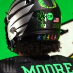 Oregonské šnúry s tematikou Grateful Dead vedú popredné univerzitné futbalové oblečenie 9. týždňa