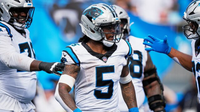 Panthers 'Rico Dowdle upozorňuje Cowboys po úžasnej účinnosti 

