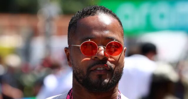 Patrice Evra urobila srdcervúce priznanie, keď symbol Male Utd otvára Patrice Evra sa pozerá