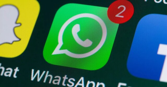 "Patrím do tímu WhatsApp Guy Utd - nemôžem hovoriť o Rio Ferdinand si v roku 2008 vymieňal slová s Cristianom Ronaldom