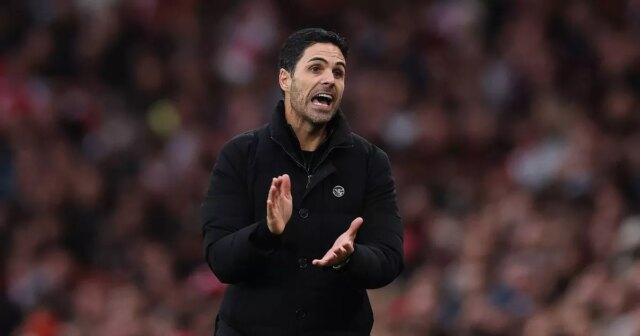 Po zakopnutí Liverpoolu a Guy City Collection vyslala jasnú správu Manažér Arsenalu Mikel Arteta počas zápasu Premier League medzi Arsenalom a Crystal Palace na Emirates Stadium 26. októbra 2025 v Londýne, Anglicko