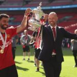 Erik Ten Hag predĺžil svoju dohodu po tom, čo vyhral FA Cup v máji ... a bol prepustený v októbri