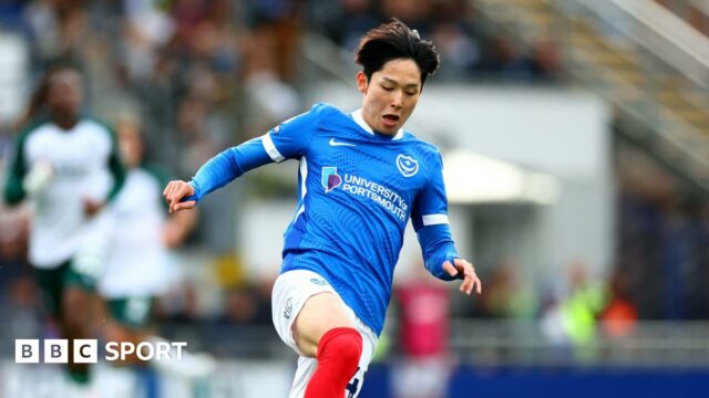 A photo of Minhyeok Yang playing for Portsmouth