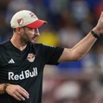 Požiarny vlak Red Bulls Sandro Schwarz
