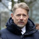 Peter Schmeichel sa podelil o svoje myšlienky o zbytočných zmenách v tíme, ktorý cíti, že Man United urobil za posledné dve sezóny