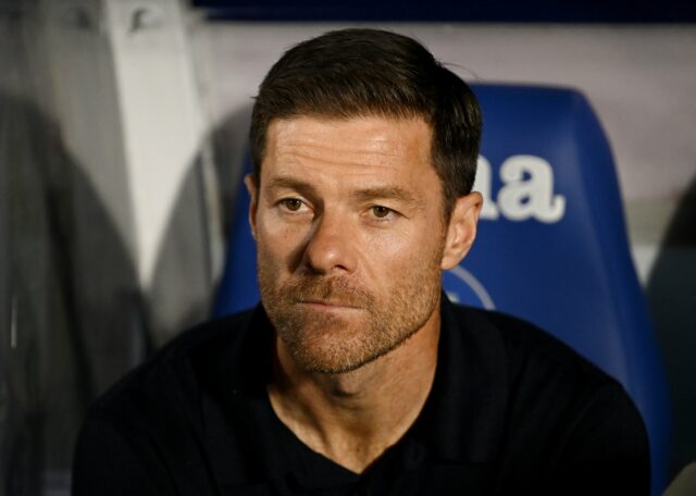 Pravý madridský supervízor Xabi Alonso poskytuje vylepšenie zranenia 2 celebritám 

