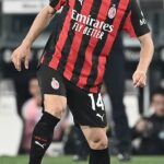 Veľká európska skupina fanúšikov tvrdí, že talianska Serie A by mala zrušiť ligový zápas naplánovaný v Austrálii začiatkom roka 2026 (na snímke stredopoliar AC Miláno Luka Modrič)