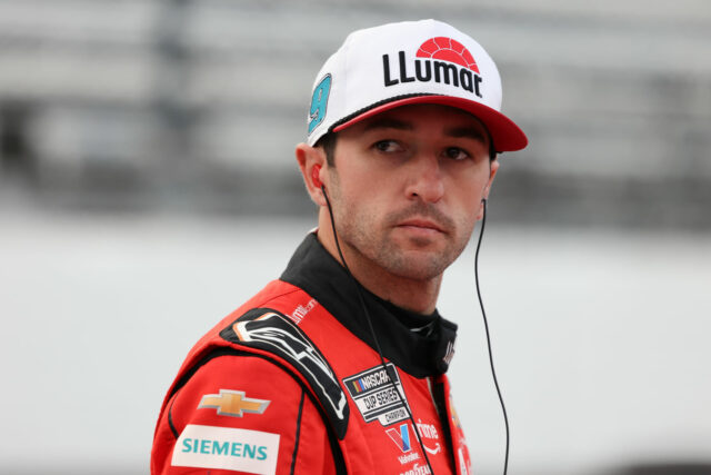 Prečo môže byť prekážka Chasea Elliotta v Martinsville jeho doteraz Chase Elliott z Hendrick Motorsports pred tréningom NASCAR Cup Series Xfinity 500 na Martinsville Speedway - Zdroj: Imagn