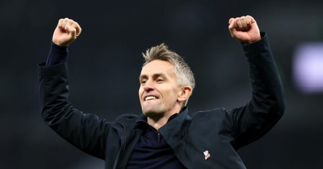 Prečo musí Kieran McKenna predpokladať zdĺhavé a zložité výmeny komunity Kieran McKenna