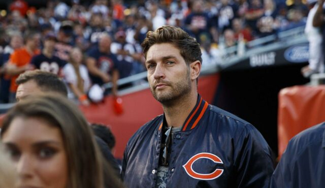 Predchádzajúci quarterback NFL Jay Cutler dokončí trest odňatia slobody za jazdu pod vplyvom alkoholu 

