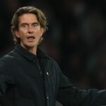 Thomas Frank, manažér Tottenham Hotspur, reaguje počas zápasu Premier League medzi Tottenham Hotspur a Wolverhampton Wanderers na štadióne Tottenham Hotspur 27. septembra 2025 v Londýne, Anglicko.