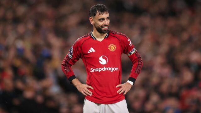 Prenos správ, informácie: Saudské kluby stále oči Guy Utd's Bruno 

