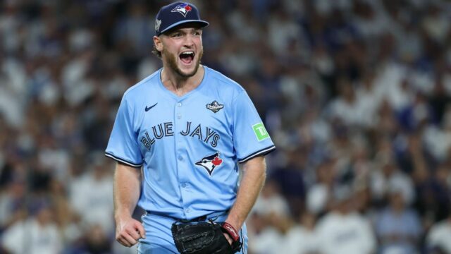 Presne tak, ako Trey Yesavage umiestnil Blue Jays na vrchole titulu Globe Collection 

