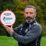 McInnes bol menovaný manažérom mesiaca po pľuzgierovom začiatku sezóny so srdiečkami