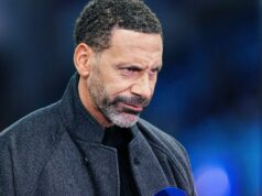 Ferdinand hovorí Mainoovi, aby urobil „čestné“ rozhodnutie o prestupe, pretože „úplne súhlasí“ so Scholesom Rio Ferdinand lokalizuje nesprávne problémy s Reds po ₤ 65 m Diaz odchode