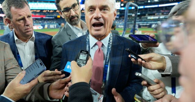 Rob Manfred sa skutočne cíti „priaznivo“ v súvislosti s MLB Rob Manfred sa skutočne cíti „priaznivo“ v súvislosti s MLB na olympijských hrách v LA 2028