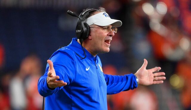 Rub Narduzzi kritizuje NCAA za to, že umožňuje profesionálnym športovcom Rub Narduzzi kritizuje NCAA za to, že umožňuje profesionálnym športovcom investovať do profesionálnych športových aktivít