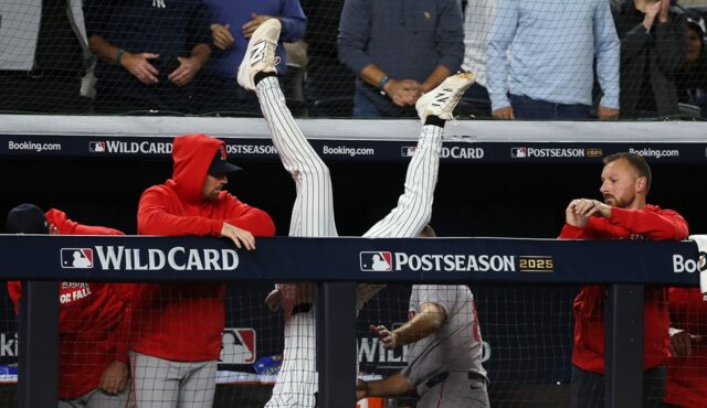 Ryan McMahon sa zmení priamo na Red Sox Dugout vo Win Big Yankees Win 

