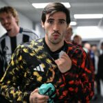 Stredopoliar Newcastlu United Sandro Tonali