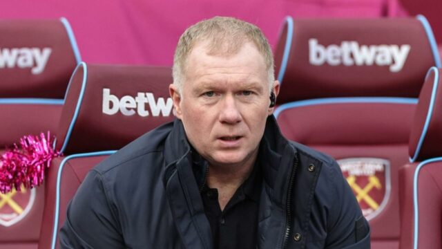 Scholes odhaľuje skutočný dôvod kontroverzného verdiktu o hviezde Gunners po Scholes odhaľuje skutočný dôvod kontroverzného verdiktu o hviezde Gunners po tom, čo sa „vyhodil“