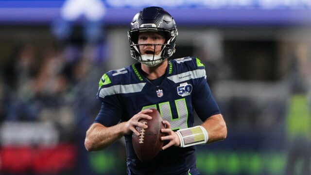 Seahawks odolávajú Texasanom, aby vyhrali 

