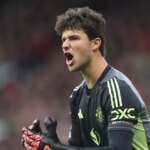 Brankár Manchester United Senne Lammens bol privítaný po jednom zápase pre Reds