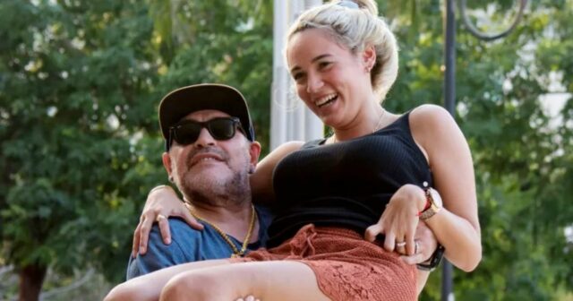 Sexuálne priznania Diego Maradona od verejného bonkingu až po „trasenie Diego Maradona naložil nespočetné množstvo žien zbierkou ohromujúcich príbehov