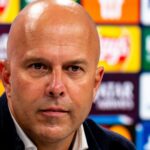 Slot objasňuje sťažnosti tímu, pretože šéf Liverpoolu je „viac než otvorený“ „ísť proti presvedčeniu“ s cieľom zvrátiť krízu