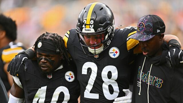 Steelers, Browns hráči libra 'em barrassing' oblasť Acrisure Arena 

