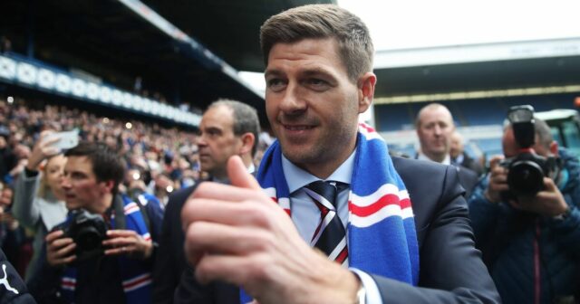 Steven Gerrard túži bývalý tréner Angland v tíme Rangers, keď rozhovory pokračujú | Futbal | Športová aktivita 

