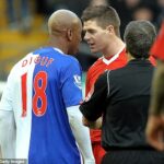Steven Gerrard vládol svoj spor s bývalým tímovým kolegom El-Hadj Dioufom, keď zasiahol rozhodnutie Liverpoolu podpísať hviezdu