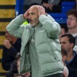 Strašidelná dohoda s celebritou Chelsea získava červenú kartu Ajaxu, pretože stále drží nohu