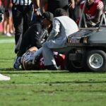 49ers hviezda Fred Warner bola v nedeľu odvetená z ihriska s nepríjemným zranením nohy